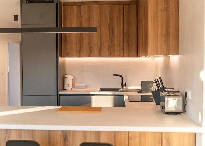 Namiko By Belmont Realty Apartmán *