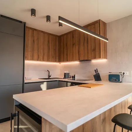 Namiko By Belmont Realty Apartman Zára