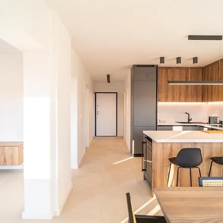 Namiko By Belmont Realty Apartman Zára